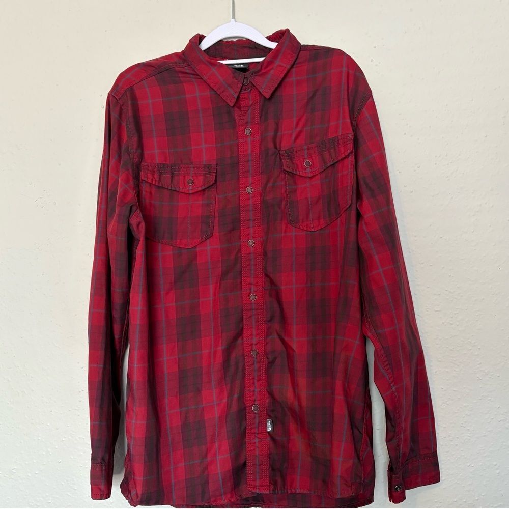 Men’s Large the north face long sleeve button down shirt red
